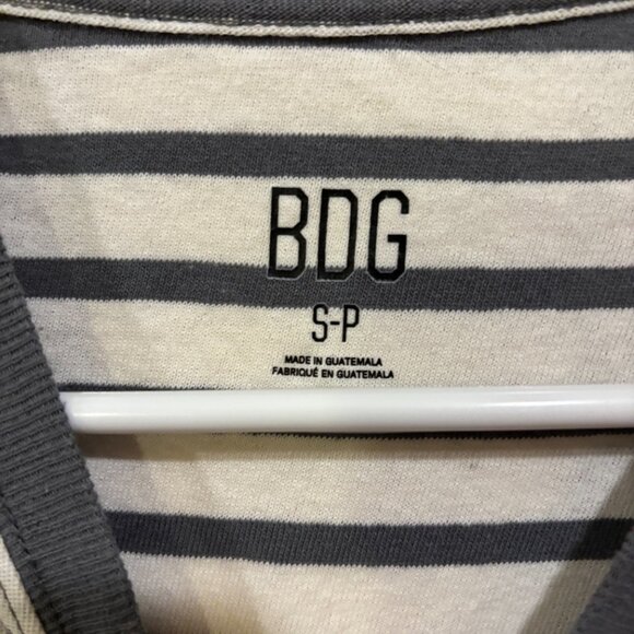 Urban Outfitters BDG grey/white striped t-shirt - Picture 2 of 2
